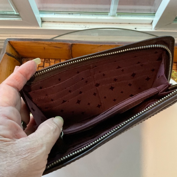 VTG FOSSIL Zippered Leather Flower Wallet - Picture 8 of 8